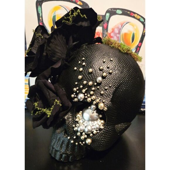 NWT - Noir Night Floral Collection Halloween Skull - Picture 2 of 7